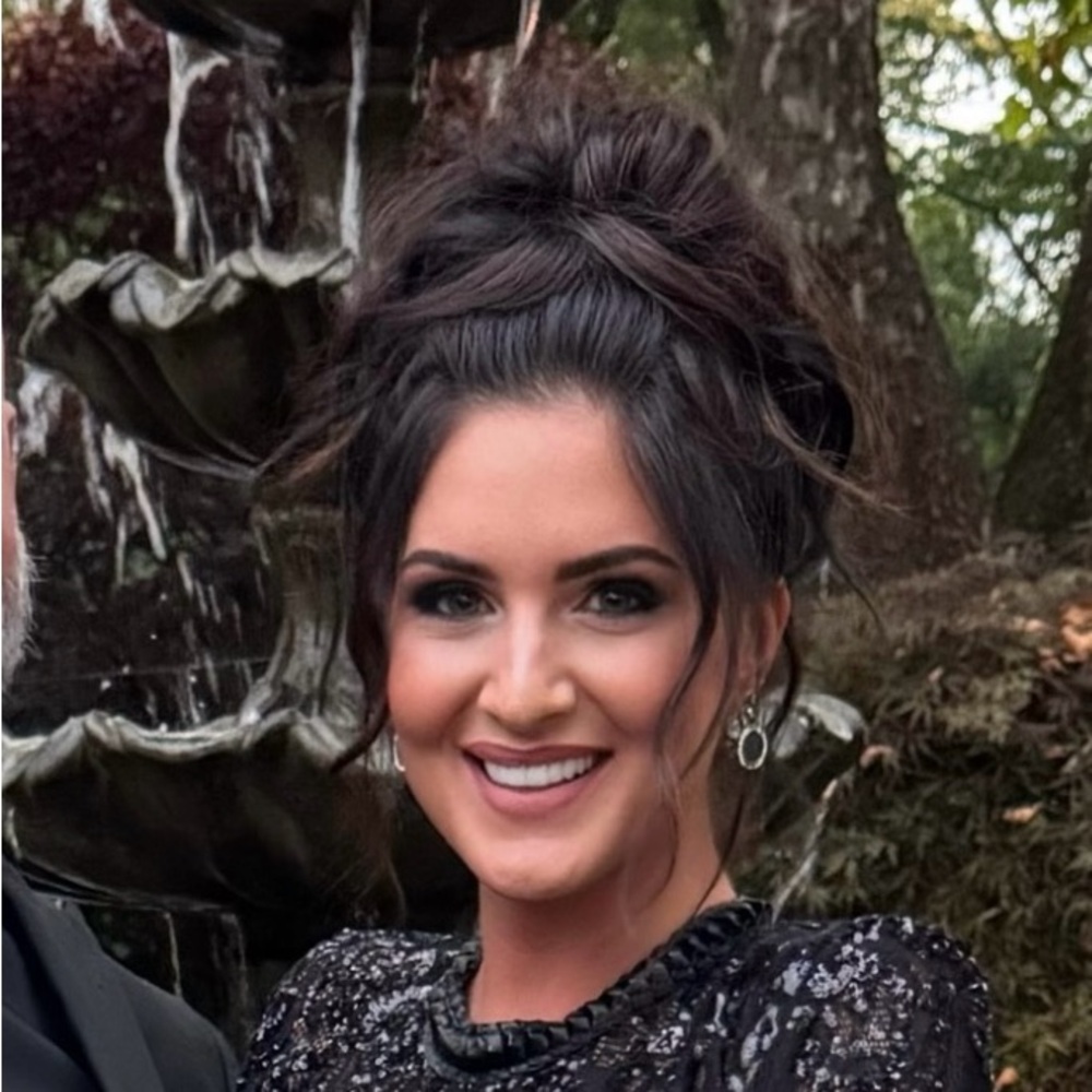 Meet your Posher, Julie